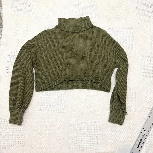 Free People medium mock neck waffle thermal crop top TLS1 3579 - Image 3