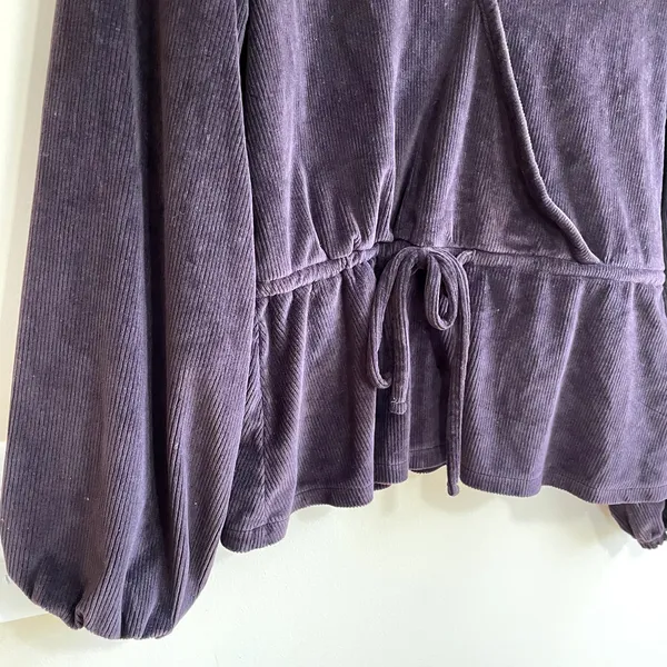 Madewell purple corduroy faux wraparound long sleeved blouse women's size M‎ - Image 3