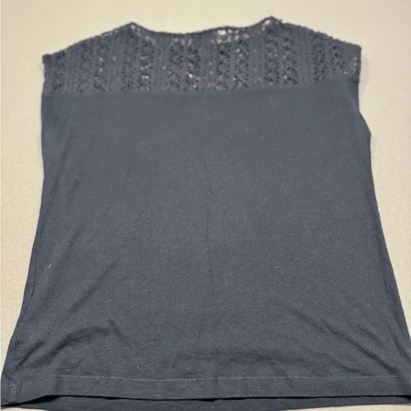 Lauren Ralph Lauren Women’s cap-sleeve black knit top - Image 3