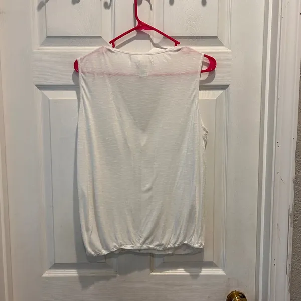 Max Studio White Pleated Blouse Womens L‎ Sleeveless V Neck Lightweight Top - Image 6