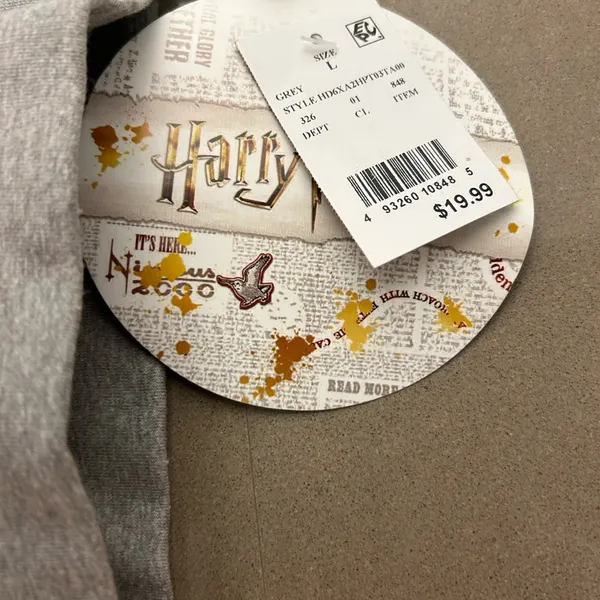 Harry Potter Gray Hogwarts Hoodie NEW - Image 10