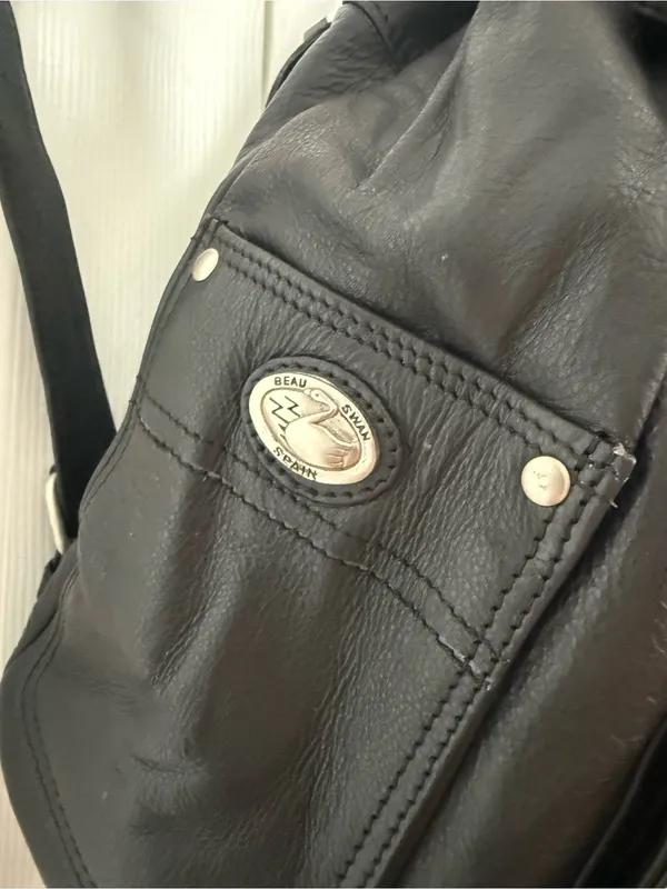 NWT Vintage Beau Swan Spain Black Leather Backpack Purse - Image 5