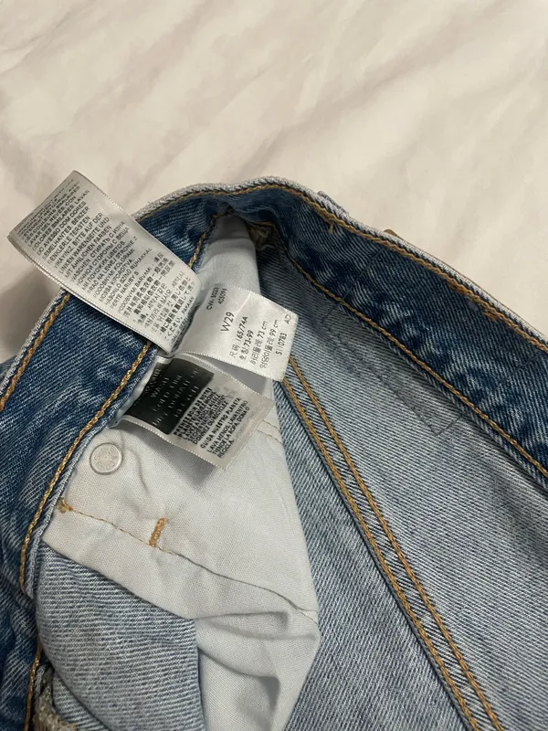 Levi’s 501 Shorts - Image 4