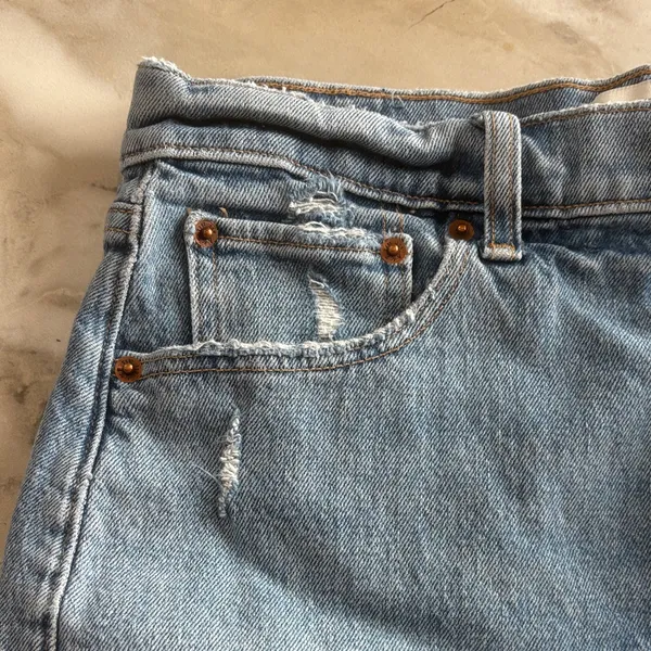 Abercrombie & Fitch High Rise “The Mom Short” - Image 8