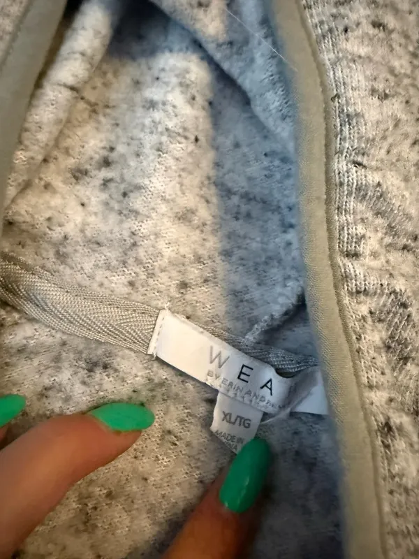 Cheifs zip up Gray Size M - Image 2