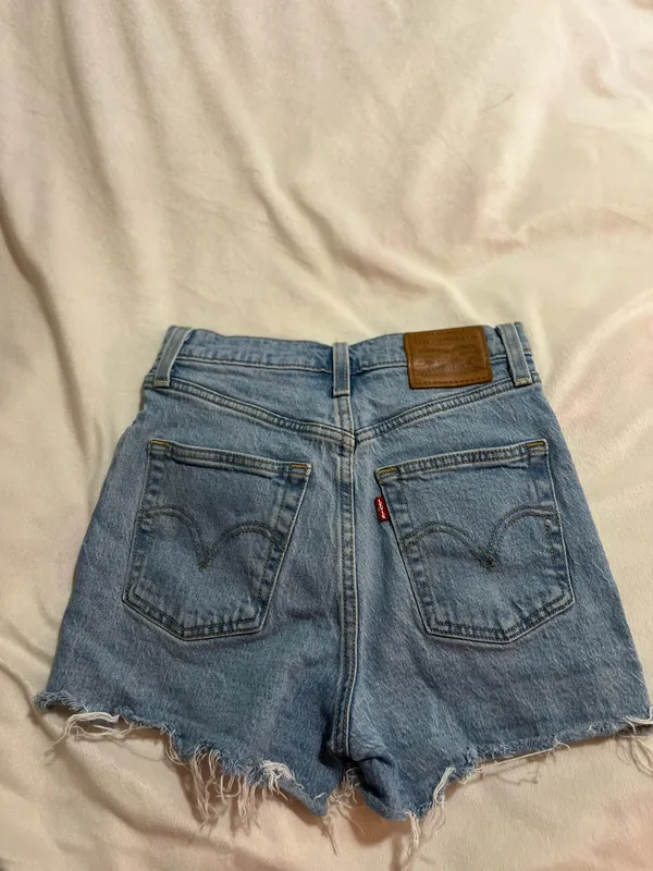 Levi’s Ribcage Shorts Denim - Image 2