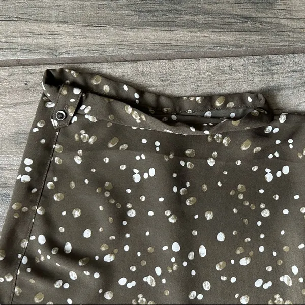 Maurices gray and White Patterned Blouse - Image 3