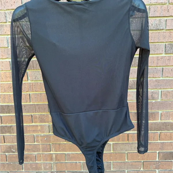 Pretty Little Thing Women's Sexy Black Sheer Bodysuit Long Sleeve Size 8 EUC - Image 9