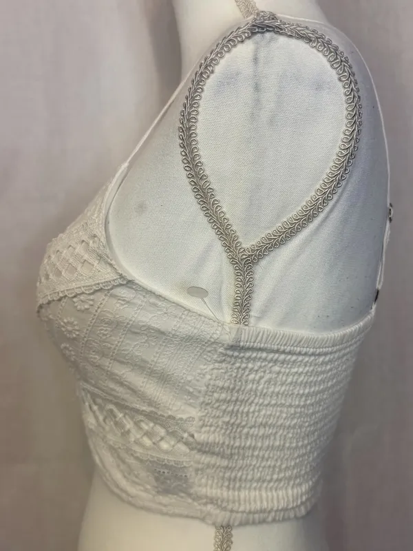 Rebellion White Lace V-Neck Cropped Cami - Image 3