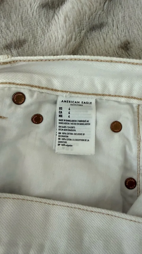 American Eagle Denim Shorts - Image 5