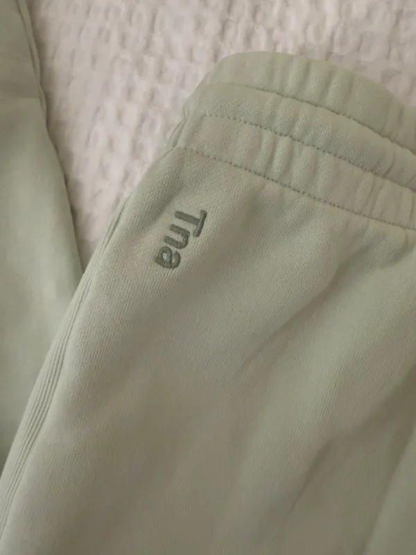 Aritzia TNA Cozy Fleece Boyfriend Joggers - Image 2