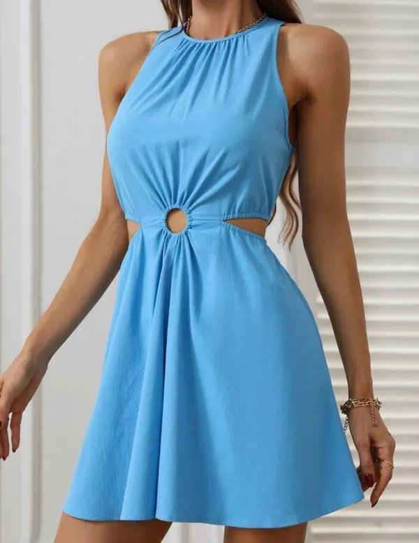 Boutique NWT Blue Cut Out Waist Sleeveless Romper. - Image 3