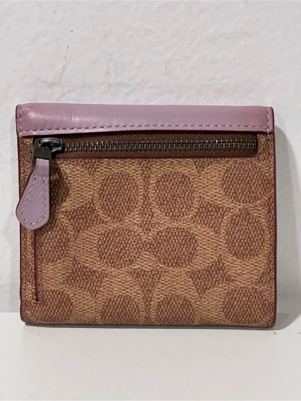 Coach Small Wallet In Colorblock Signature Canvas Lavender Flap - Image 2