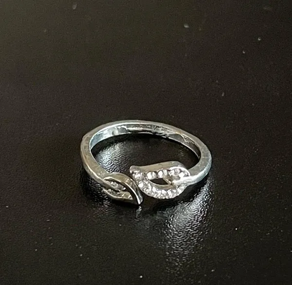 Adjustable silver leaf open ring - Image 4