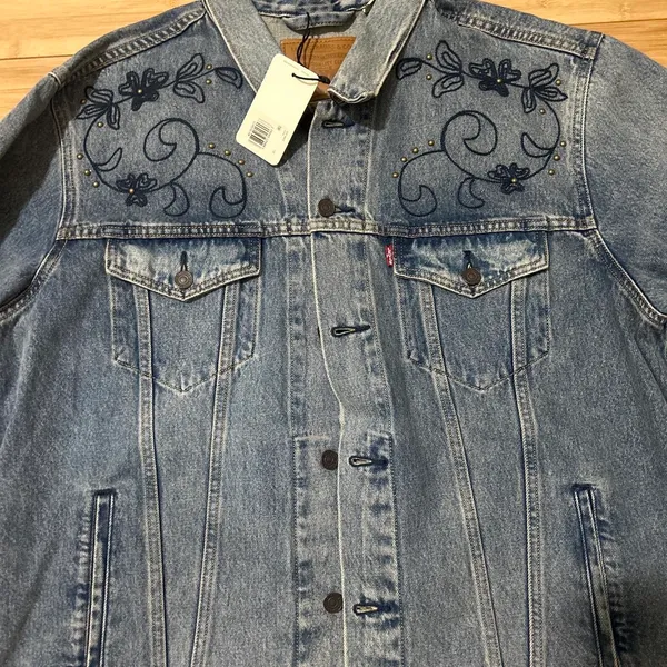Levi’s denim jacket with embroidery - Image 3
