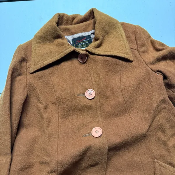 Vintage Camel Heavyweight Long Swing trench coat pockets size medium EUC - Image 5