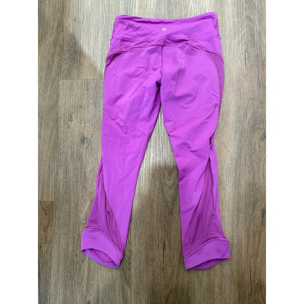 Lululemon Purple Crop Leggings‎ Size 4 Mesh Detail Athletic Activewear - Image 2