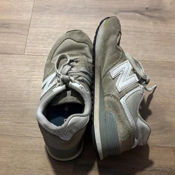 New Balance Beige and White Athletic Shoes - Image 2