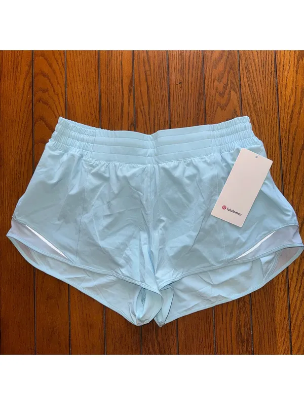 Lululemon Hotty Hot High Rise Short 2.5” Foam Cloud Size 12 NWT - Image 2