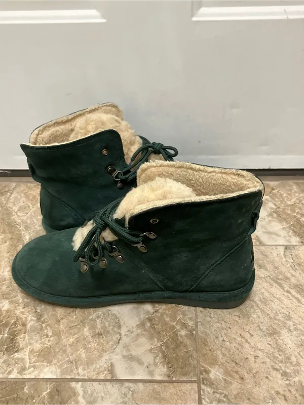BEARPAW Kerri Boots Suede & Wool Lace-up with NeverWet Green Size 12 - Image 5