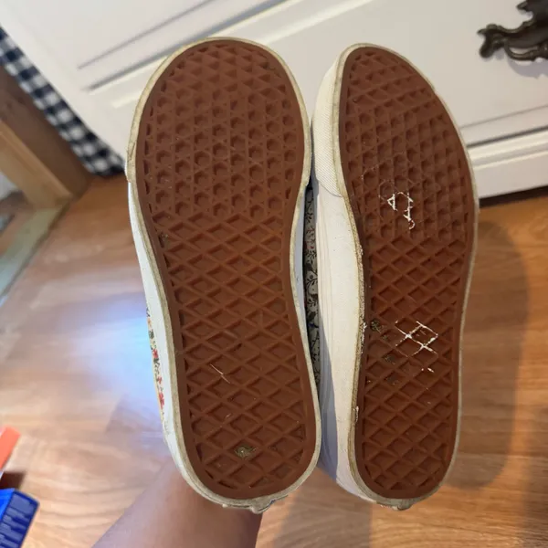 Vans Size 7 Floral Sneakers - Image 4