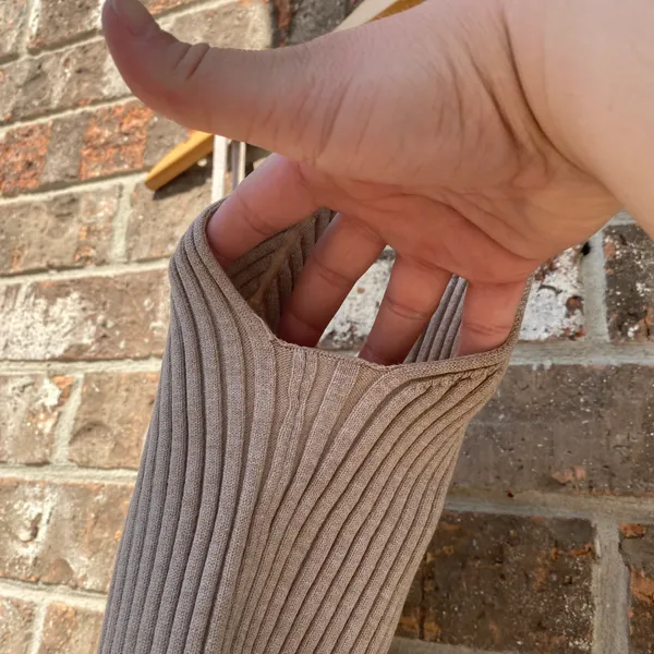 H&M Taupe Ribbed Tank - Image 5