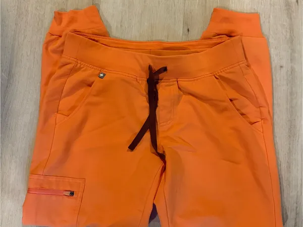 Figs Women's Bright Orange Jogger Sweatpants - Image 2
