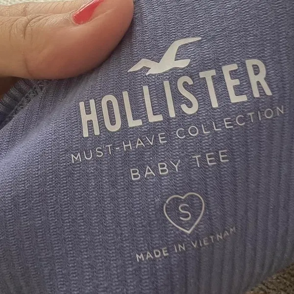 Hollister Purple Lilac Crop Top Baby Tee - Image 5