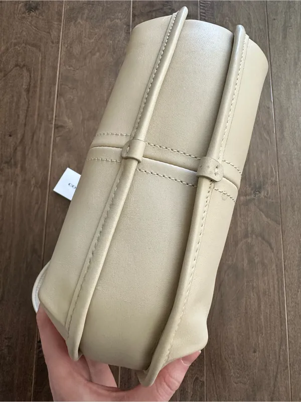 Coach Ergo Cream - Image 5