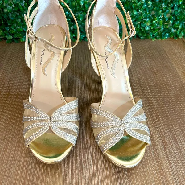 Mina Women’s Size 9 Chic Gold Heels – New with Minor Scuffs from Try-On Formal - Image 2