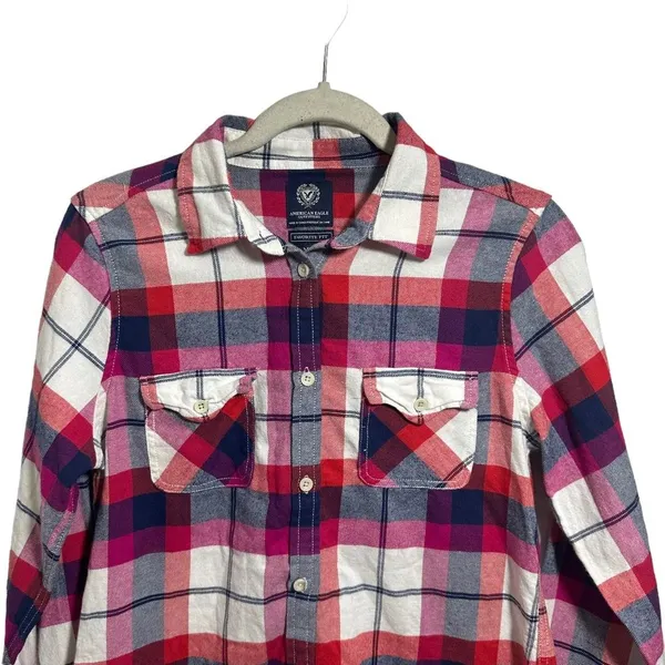 American Eagle Outfitters Womens Sz M Favorite Fit Flannel Shirt Plaid Red Black - Image 2