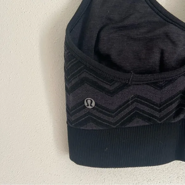 Lululemon Black Heathered Ebb & Flow Racerback Bra Reversible Size Small - Image 4