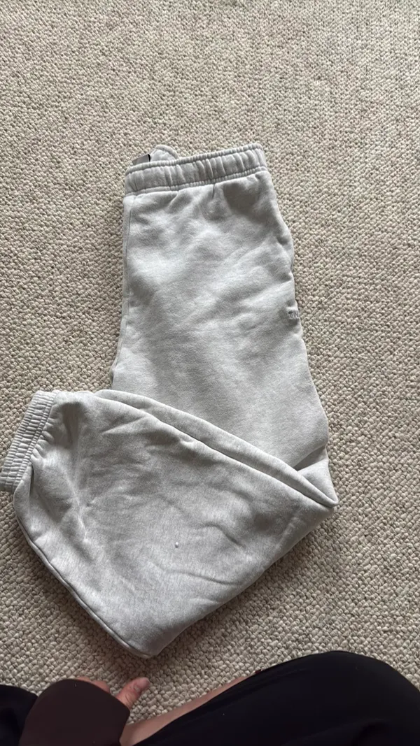 Aritzia TNA Mega Sweatpants Cozy Fleece Jogger - Image 3