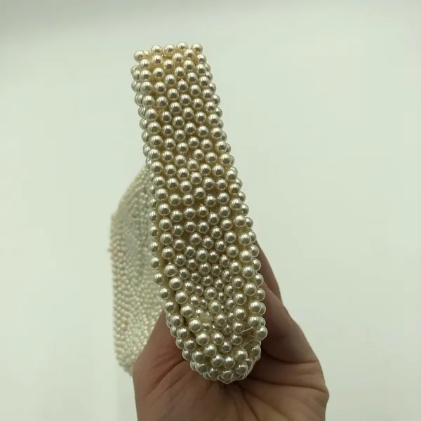 Vintage Cream/White Pearl Style Beaded Clutch OS - Image 4