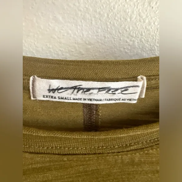 FREE PEOPLE WE THE FREE DARK Olive Green Top. - Image 4