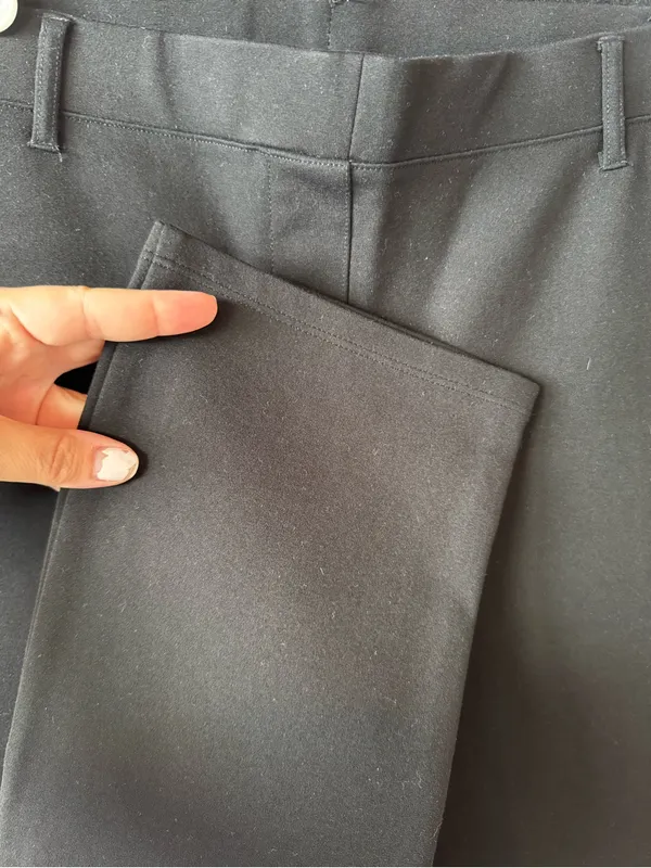 Quince Women’s Black Ultra-Stretch Ponte Straight Leg Pants Size Medium - Image 4