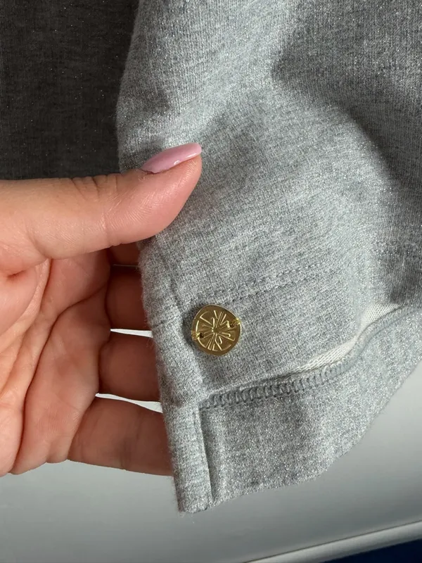Lilly Pulitzer‎ Emalia Shimmer Terry Top Gray Medium Soft Comfort Minimalist - Image 7