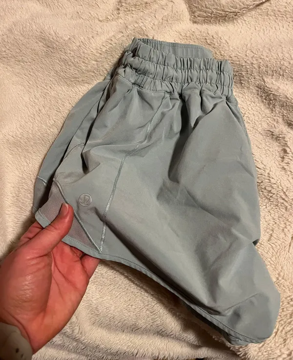 Lululemon Hotty Hot Shorts 4” - Image 2