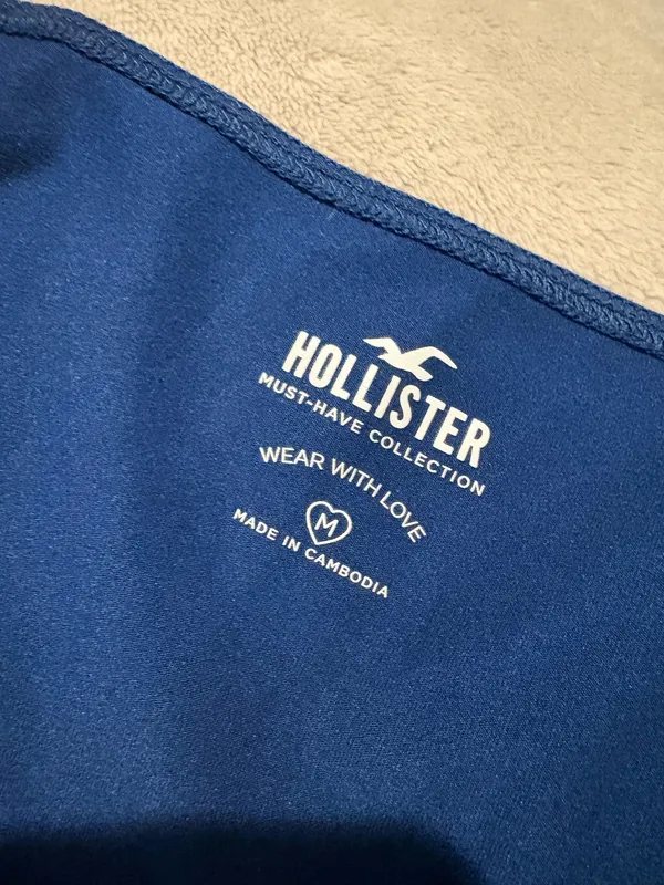 Hollister Short Sleeve Top - Image 2