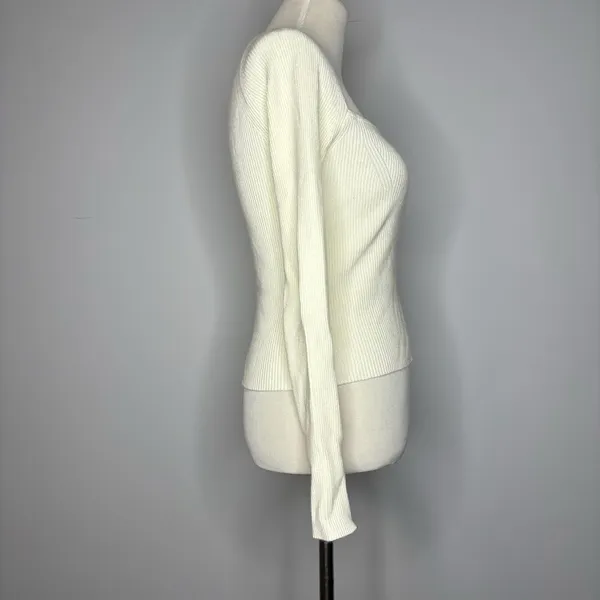 5/$25💜 SHEIN- White Ribbed MOD Sweetheart Neck Crop Tube Long Sleeves Sweater - Image 2