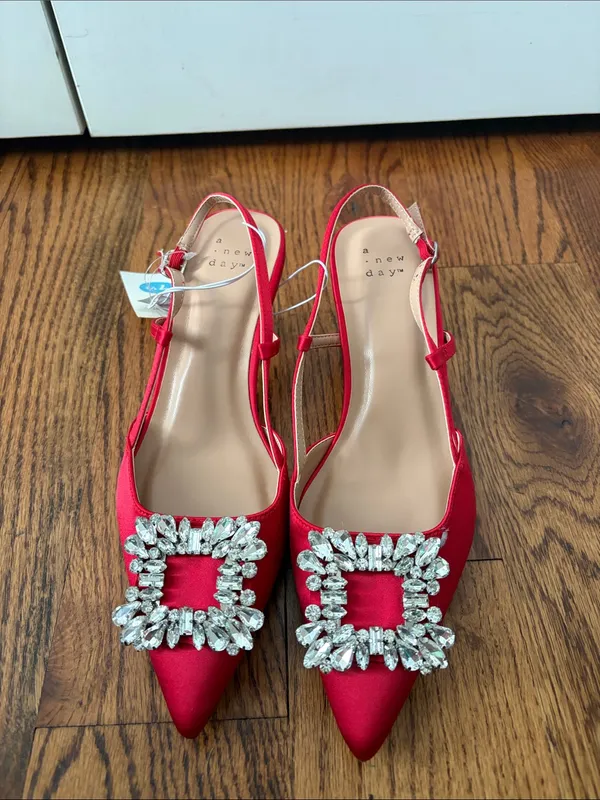 a new day Red Pointed Slingback Heels with Crystal Buckle Size 7.5 New - Image 2