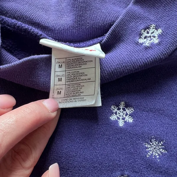 VTG 90s Disney Store Winnie The Pooh Ice Skating Embroidered Mock Neck Purple - Image 4