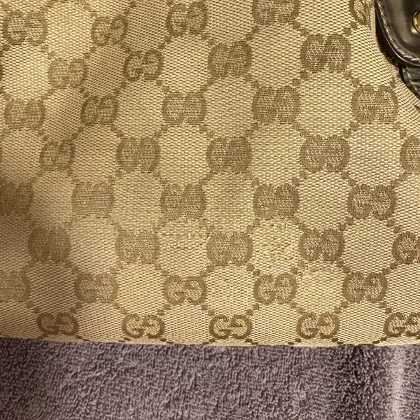 Gucci Pelham Canvas Shoulder Bag with Metallic Strapes - Image 14