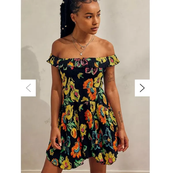 Urban Outfitters Aubrey Floral Off-Shoulder Mini Dress size S NWT - Image 3