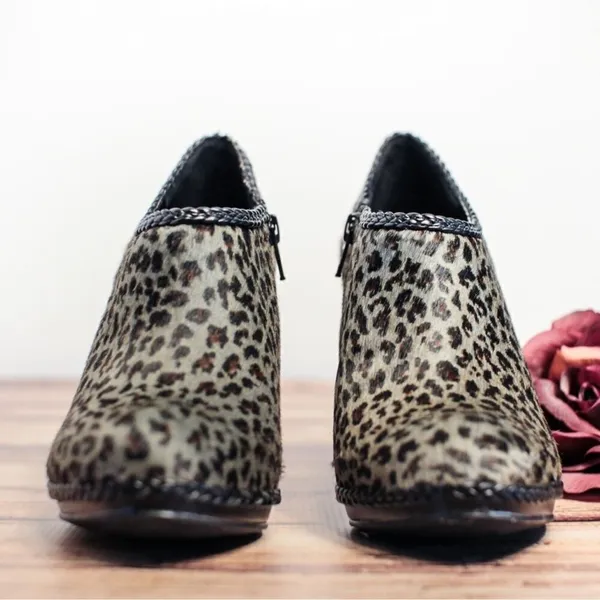 Antonio Melani Ankle‎ Booties Leopard Print Size 6.5. B54 - Image 2