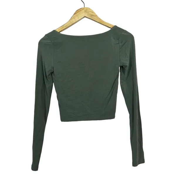 Wilfred Aritzia Ruched Front Solid Crop Top Green Minimalist Long Sleeve Size S - Image 4