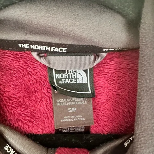 The North Face Women’s Maroon Small Osito Patterned Jacket - Image 2