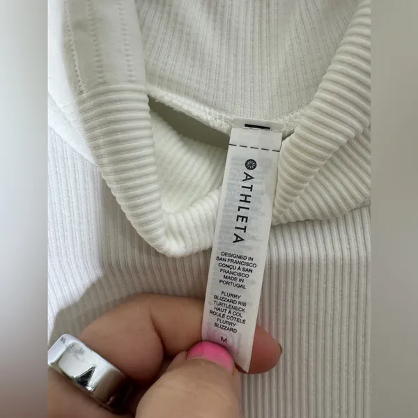 Athleta‎ White Swiftly Turtleneck Long Sleev Top Size M - Image 4