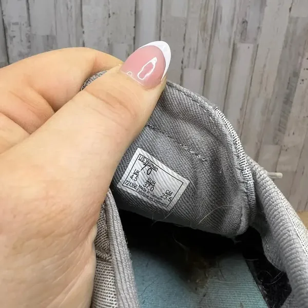 Vans Women's Size 7 Winston Low Top Lace-Up Heathered‎ Gray Canvas Sneakers - Image 6