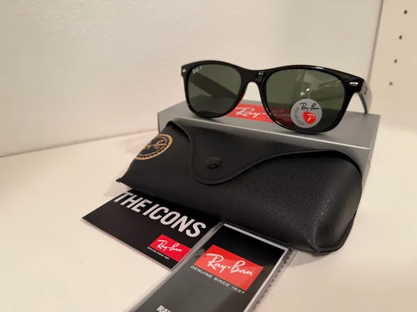Ray-Ban New Wayfarer Sunglasses 55 mm Polarized - Image 3
